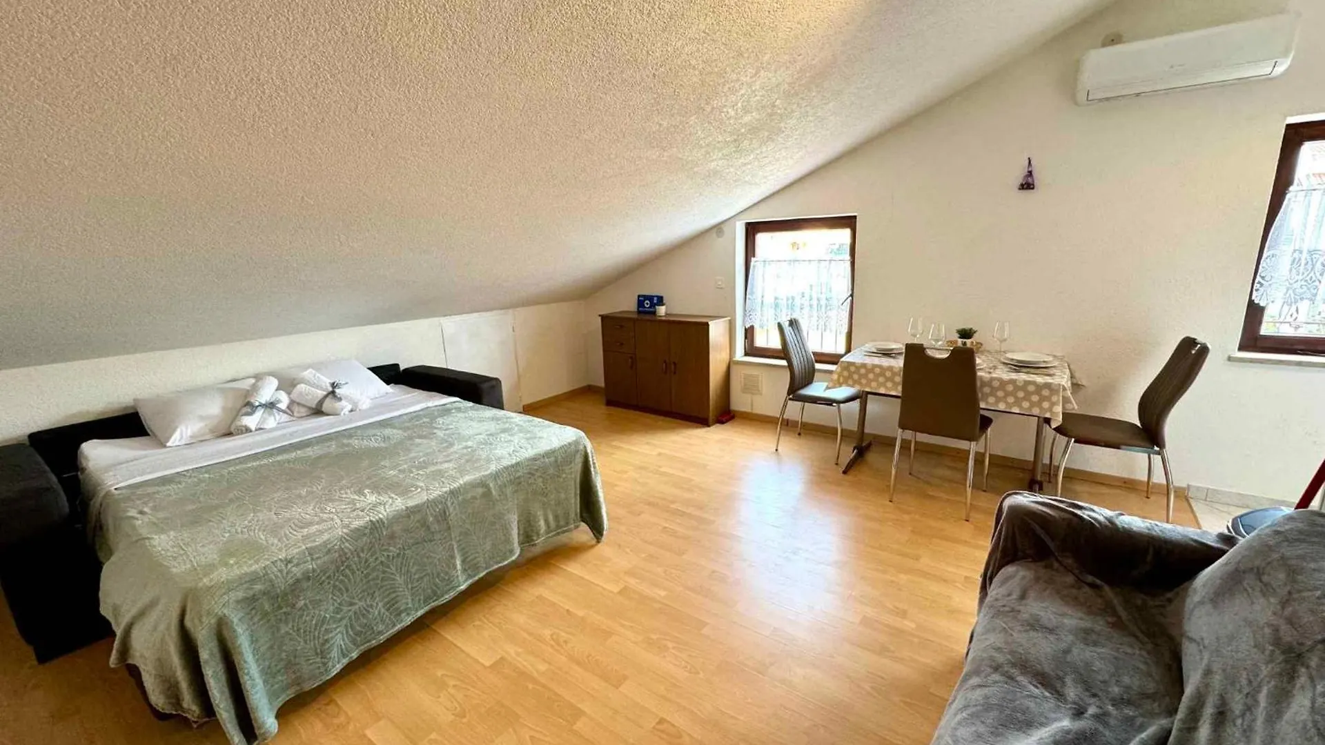 Apartment Studio In Crikvenica 50292